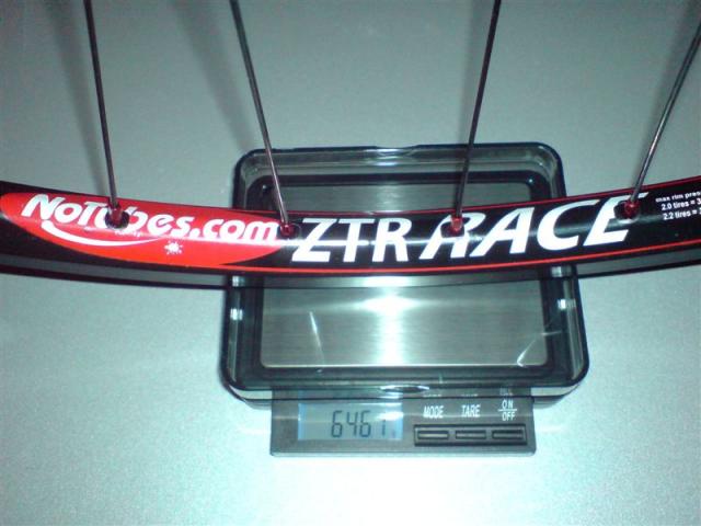 Tune Kong Superscharf/ NoTubes ZTR Race/ DT Revolution/ DT Alu  Hr.